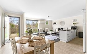 Stylish And Spacious Launceston Villa Plus Free Wifi
