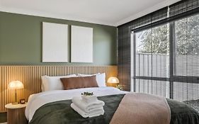 Stylish And Spacious Launceston Villa Plus Free Wifi